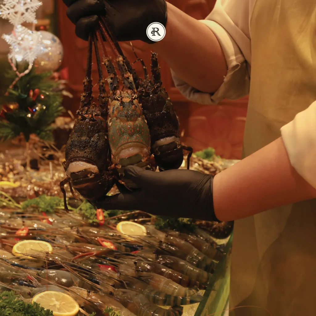 Ẩm thực - Du thuyền Sài Gòn REVER Cruises