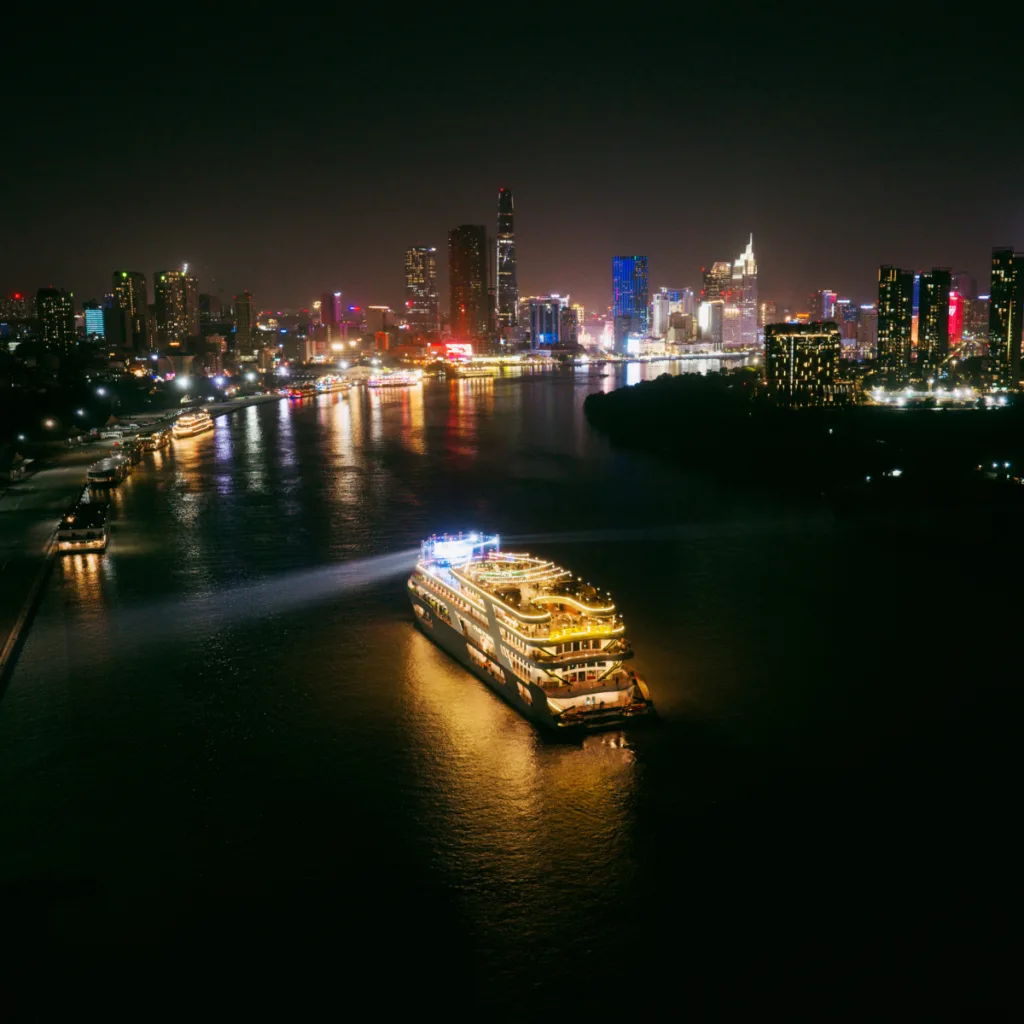 Sảnh tiệc - Du thuyền Sài Gòn REVER Cruises