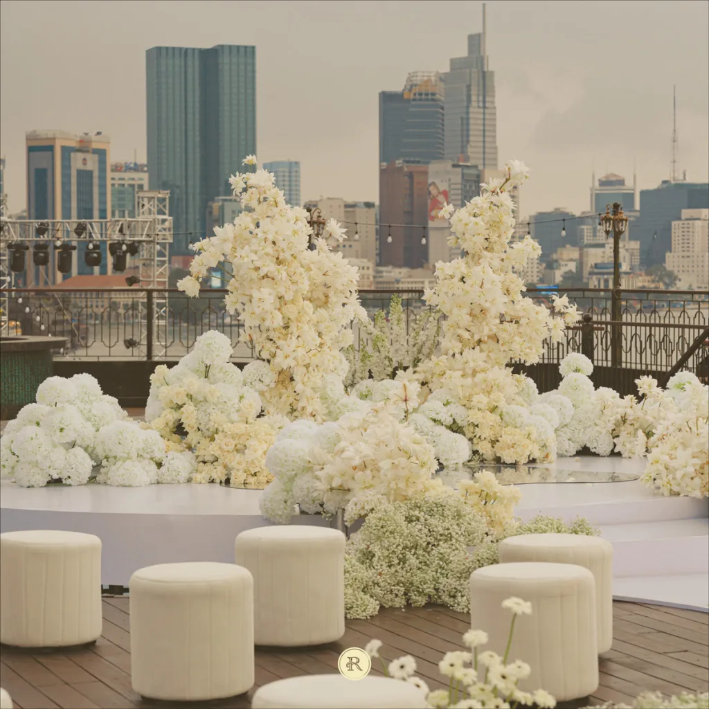 Wedding package offer - Giảm 20% Menu Wedding - Du thuyền Sài Gòn REVER Cruises