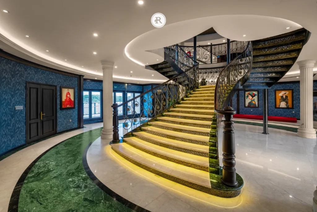 MUSE - NGUỒN CẢM HỨNG BẤT TẬN LÀM NÊN HẢI TRÌNH LUNG LINH! - Du thuyền Sài Gòn REVER Cruises MUSE - NGUỒN CẢM HỨNG BẤT TẬN LÀM NÊN HẢI TRÌNH LUNG LINH! - Du thuyền Sài Gòn REVER Cruises